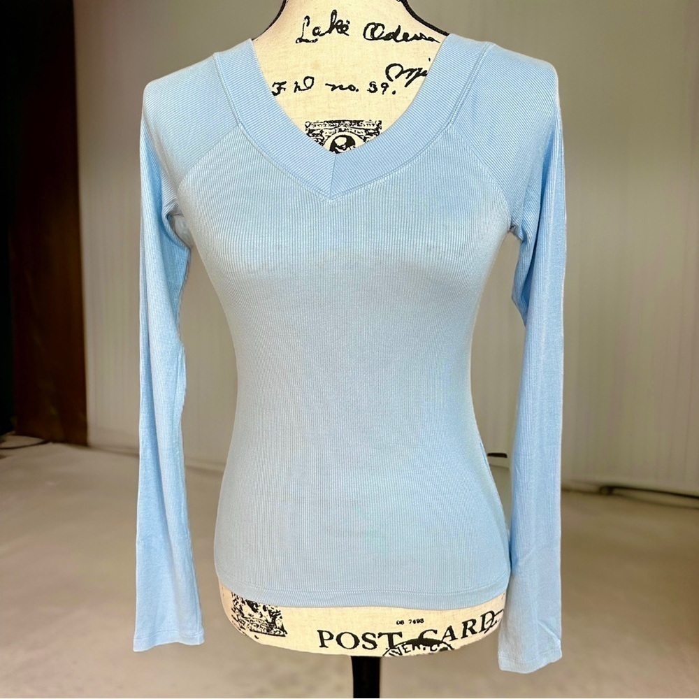 Off-Shoulder Light Blue Ribbed Long-Sleeve Top - Picture 4 of 9